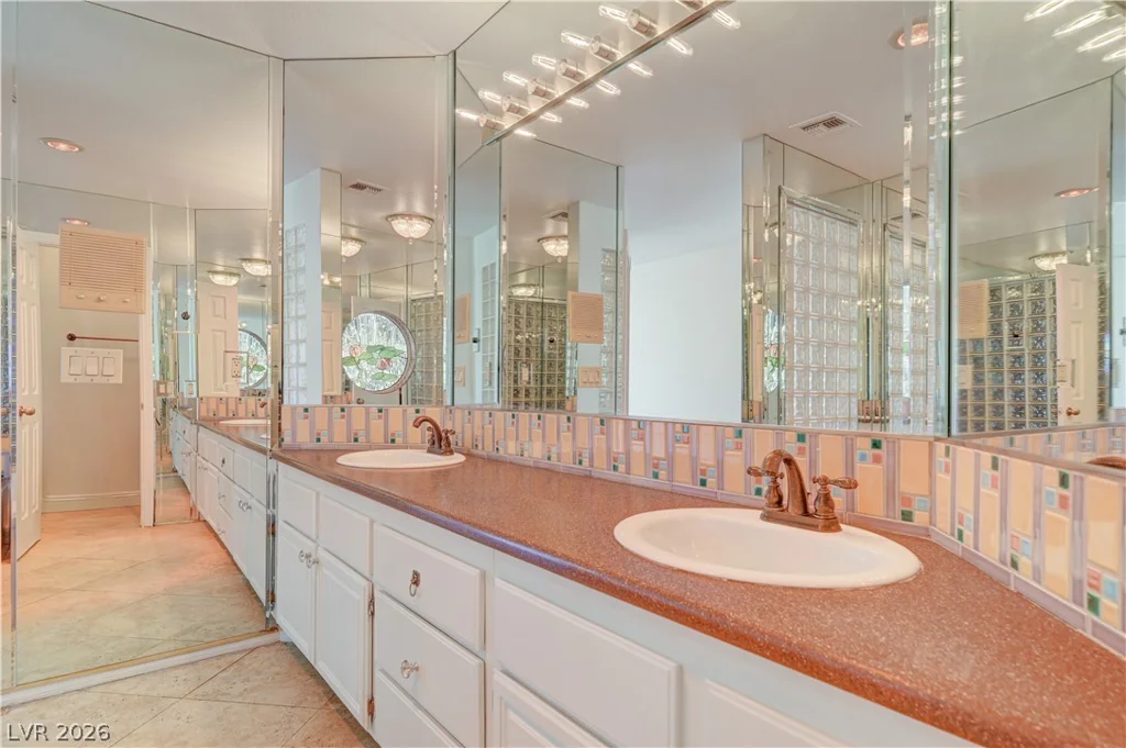 8716 Nautical Bay, Las Vegas, NV 89117