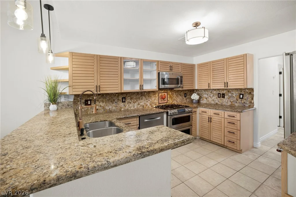 5046 Crooked Stick, Las Vegas, NV 89113