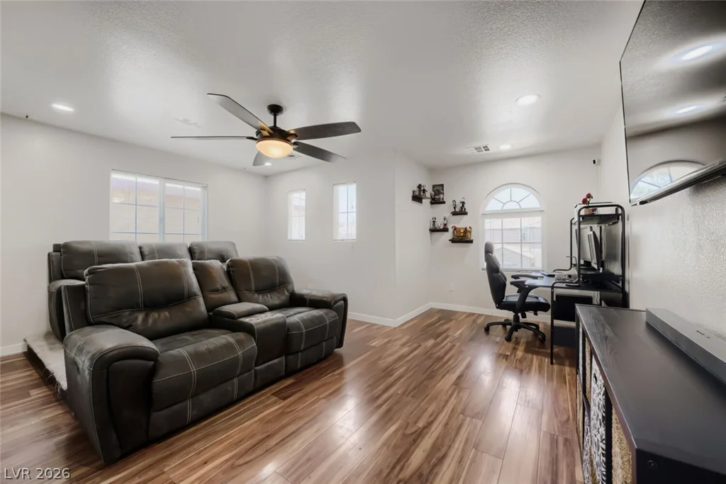 9400 Steeltree, Las Vegas, NV 89143