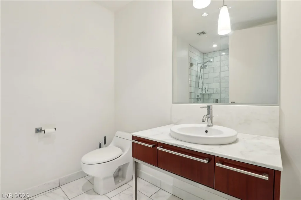 4471 Dean Martin, Las Vegas, NV 89103
