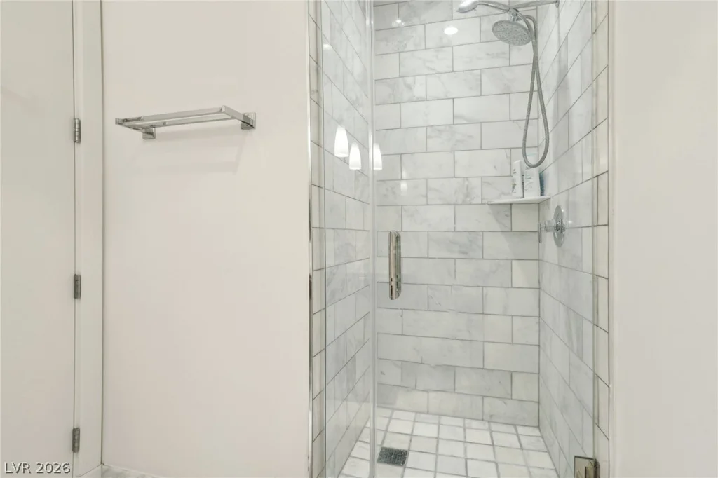 4471 Dean Martin, Las Vegas, NV 89103