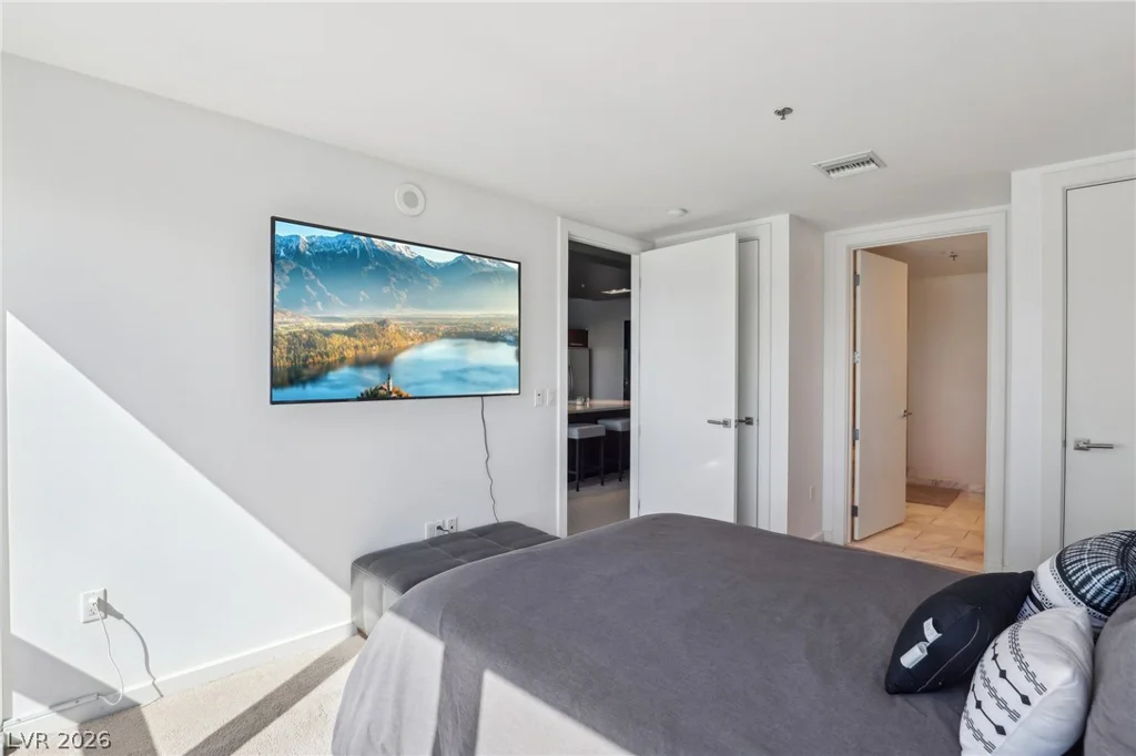4471 Dean Martin, Las Vegas, NV 89103