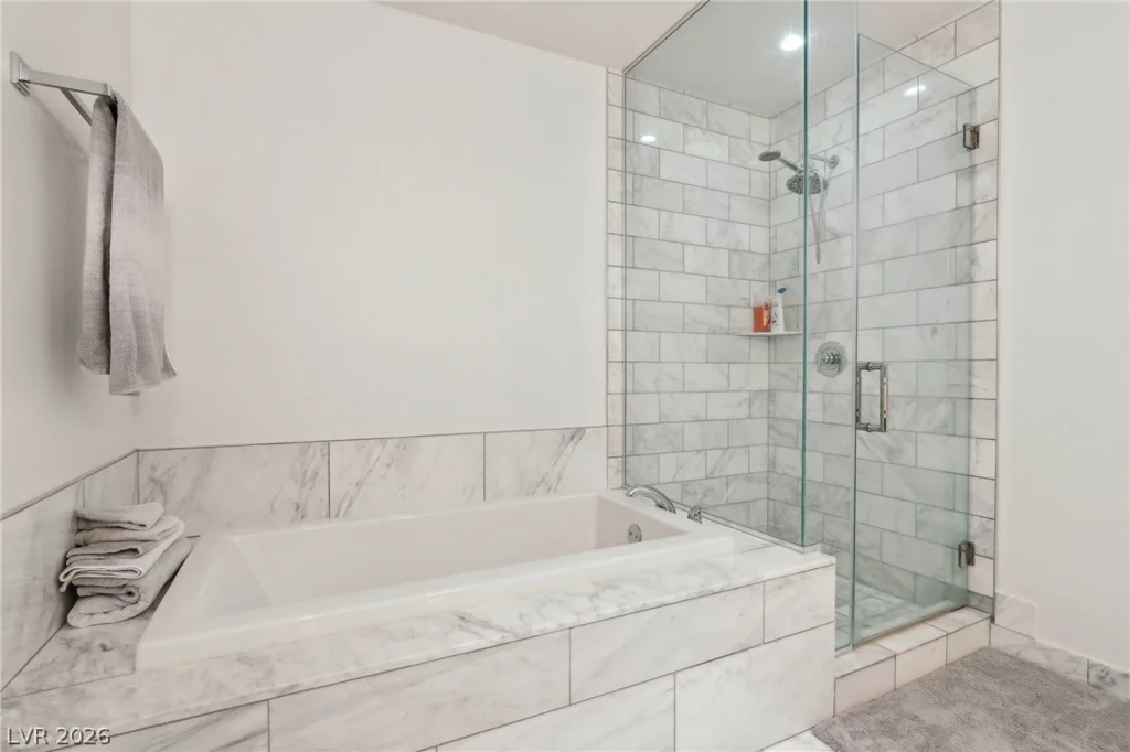 4471 Dean Martin, Las Vegas, NV 89103