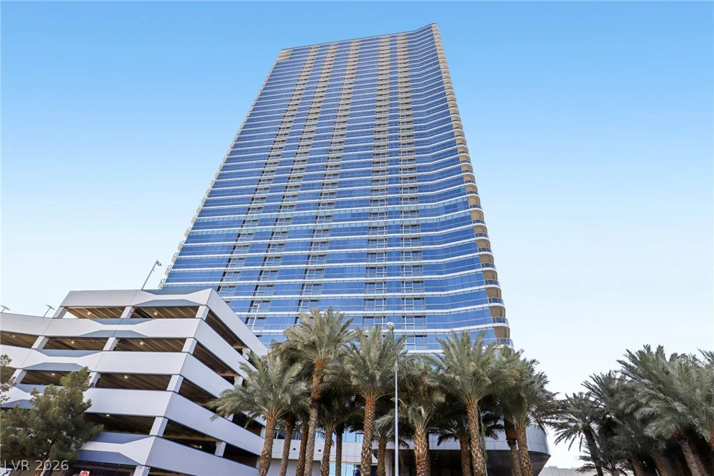 4471 Dean Martin, Las Vegas, NV 89103