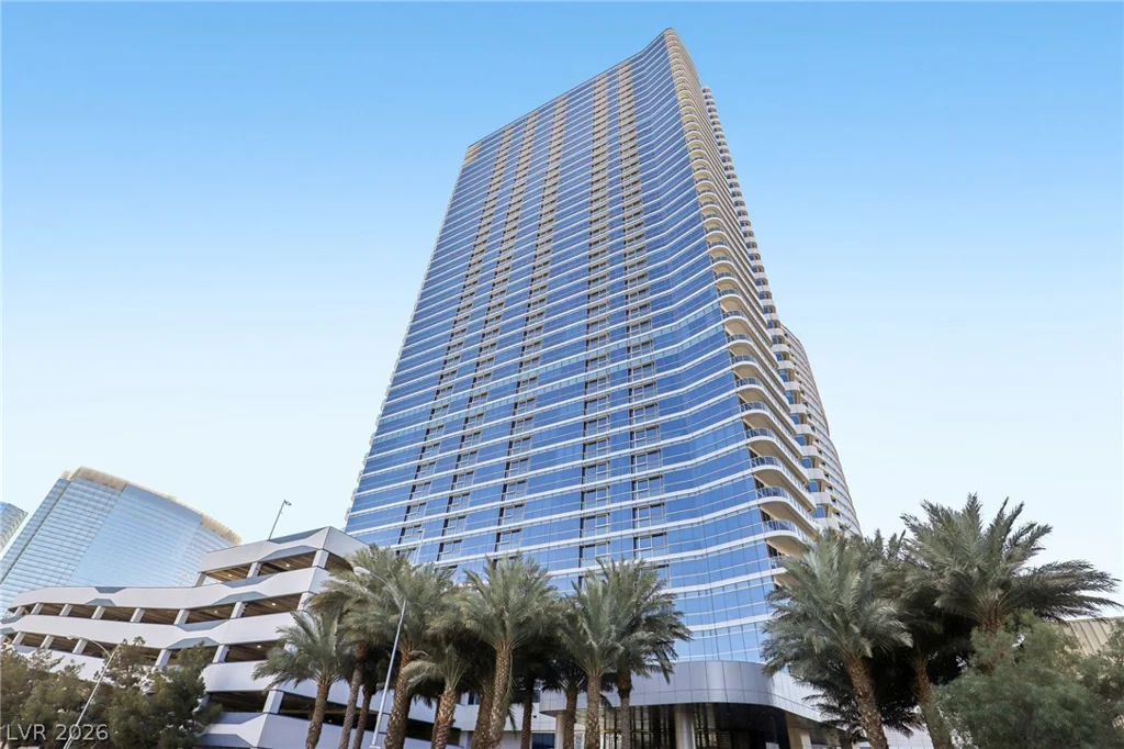 4471 Dean Martin, Las Vegas, NV 89103