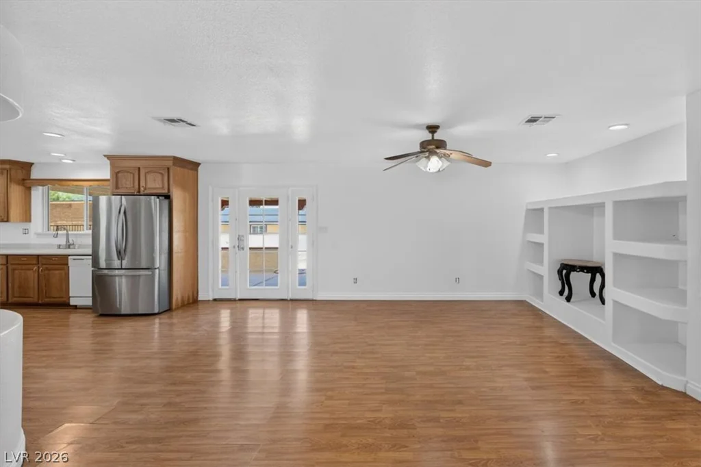 90 Levi, Las Vegas, NV 89183