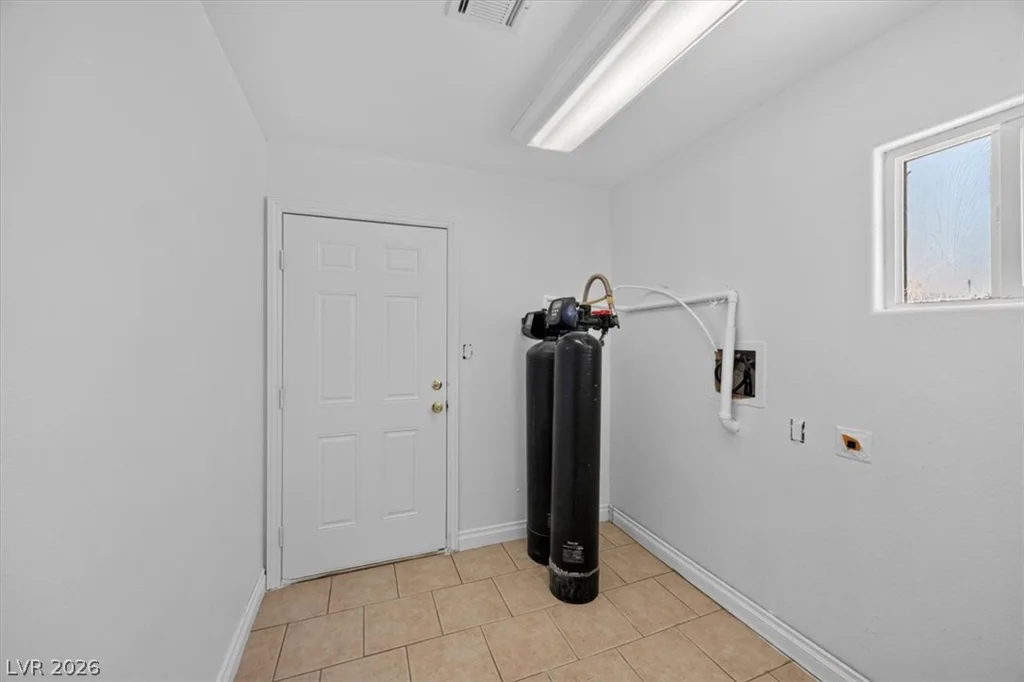 90 Levi, Las Vegas, NV 89183