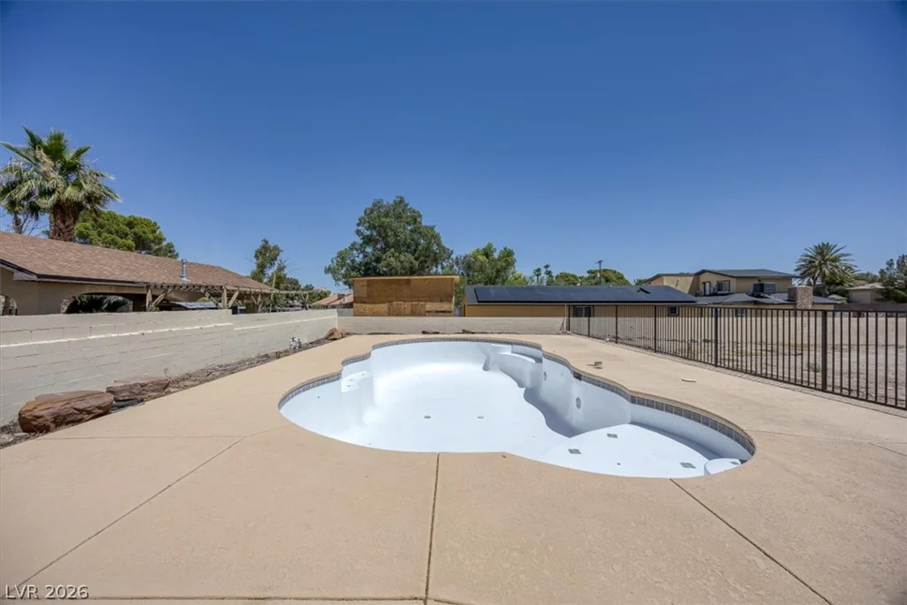 90 Levi, Las Vegas, NV 89183