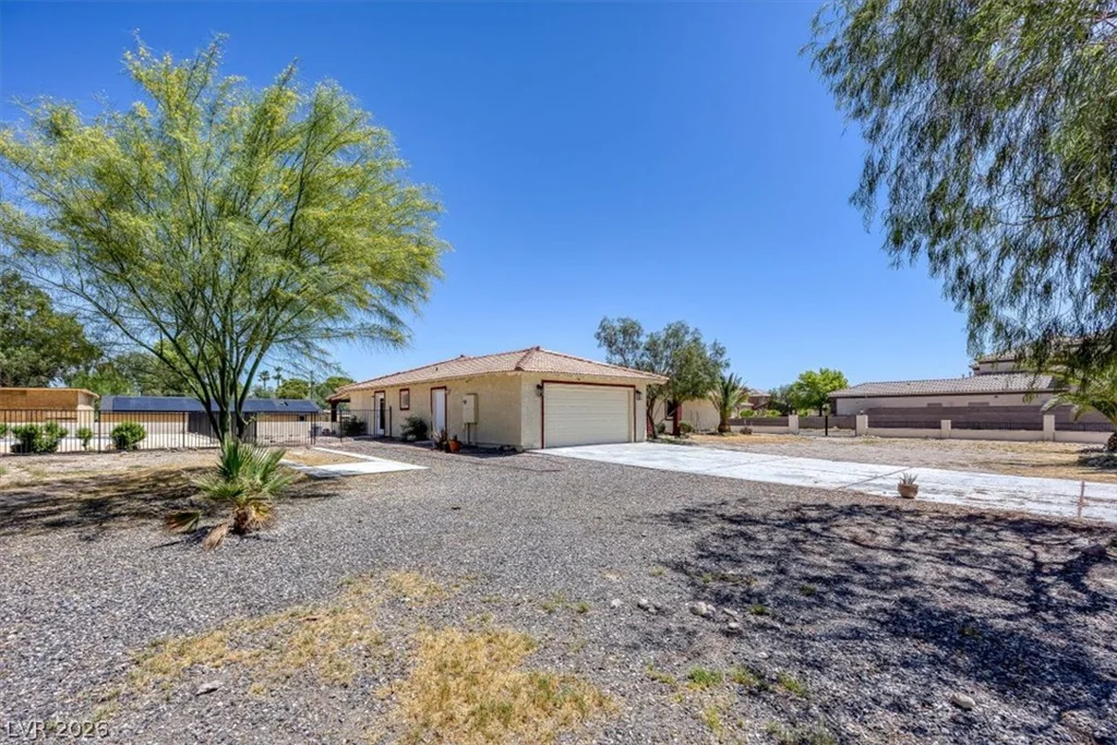 90 Levi, Las Vegas, NV 89183
