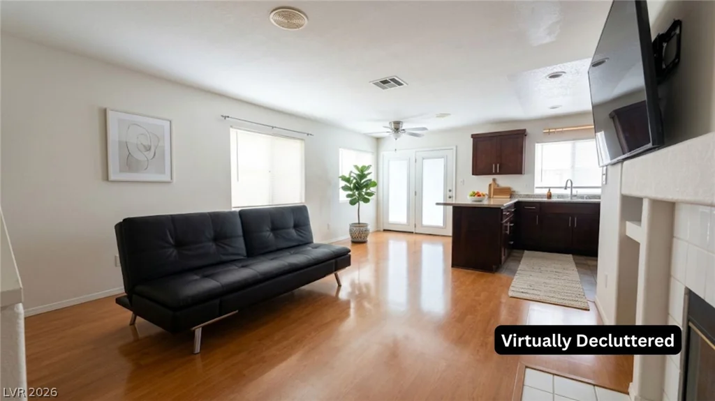 4953 El Sur, North Las Vegas, NV 89031