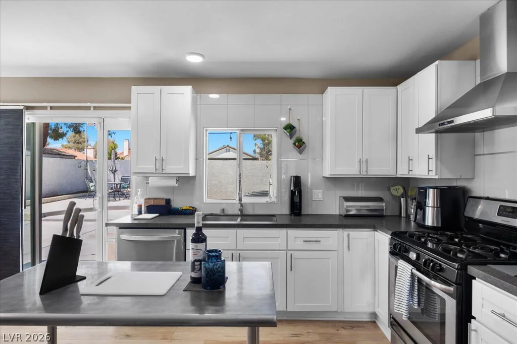 7205 Fenway, Las Vegas, NV 89147