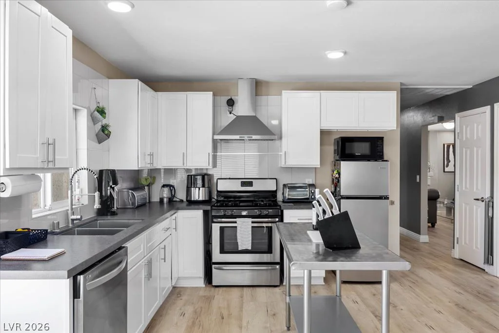 7205 Fenway, Las Vegas, NV 89147