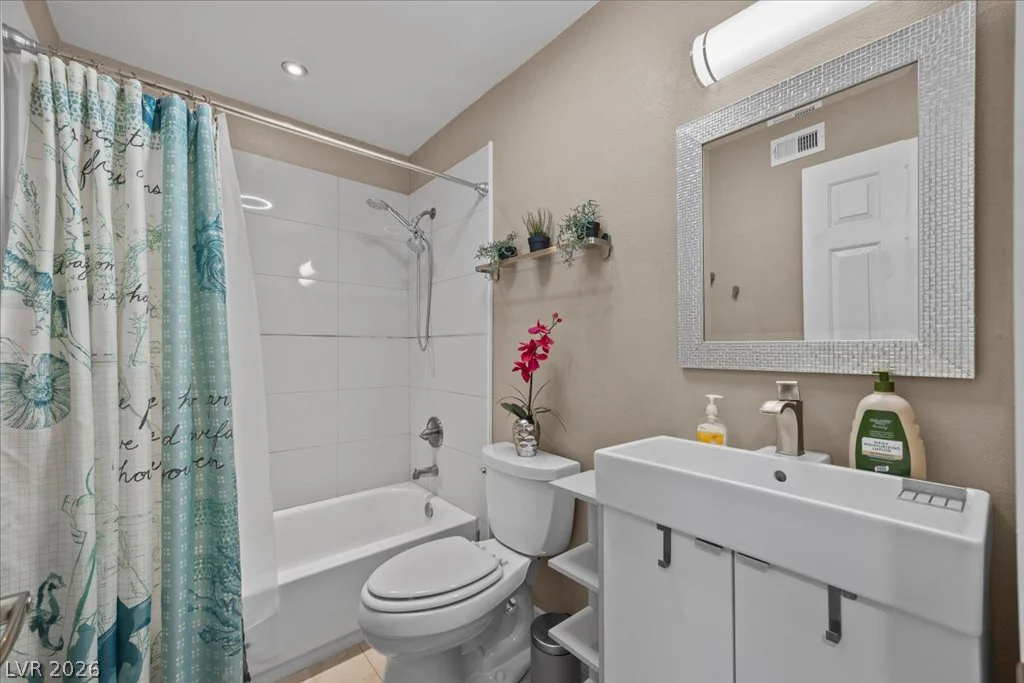 7205 Fenway, Las Vegas, NV 89147