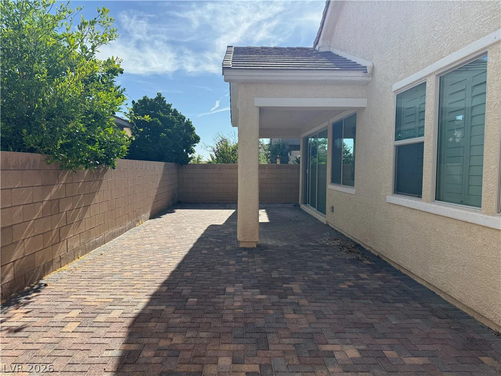 967 Whitworth, Las Vegas, NV 89148