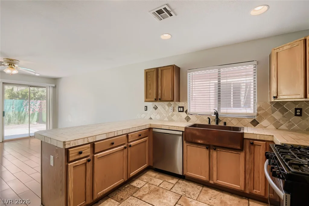 11022 Zampino, Las Vegas, NV 89141