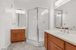 7701 Robindale, Las Vegas, NV 89113