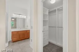 7701 Robindale, Las Vegas, NV 89113