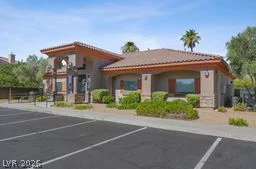 7701 Robindale, Las Vegas, NV 89113