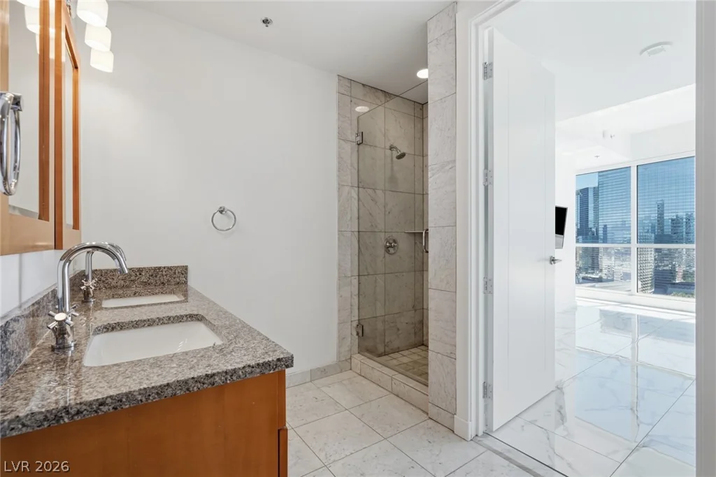 4575 Dean Martin, Las Vegas, NV 89103
