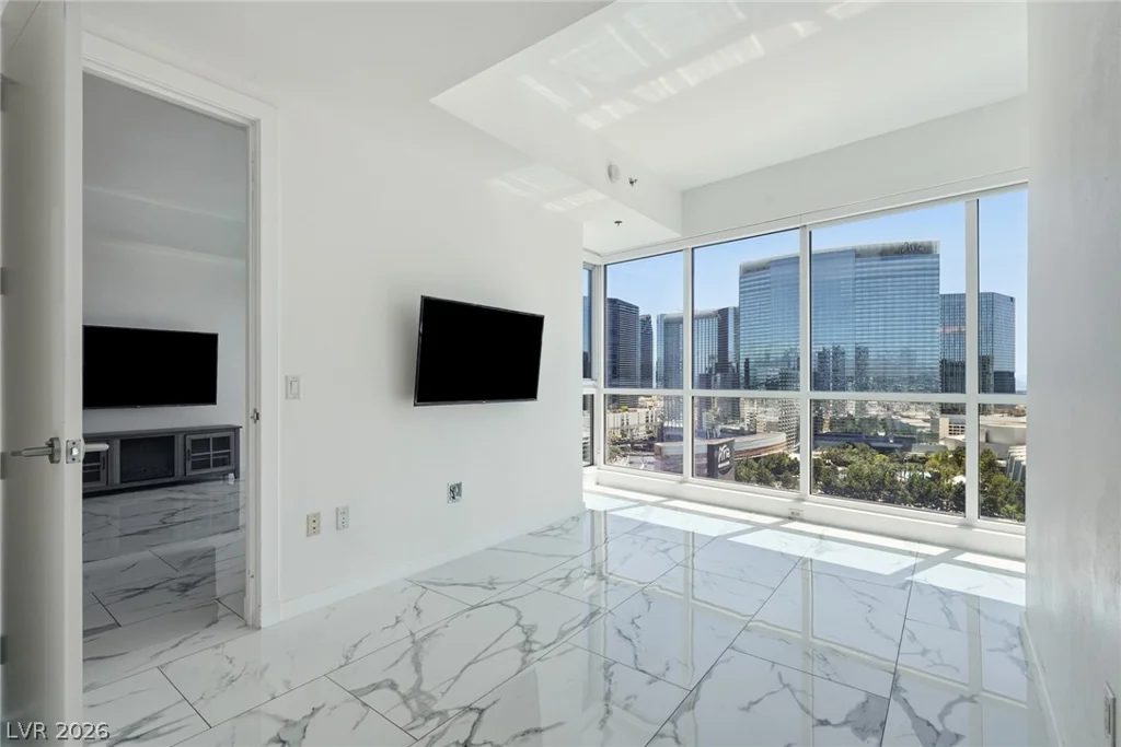4575 Dean Martin, Las Vegas, NV 89103