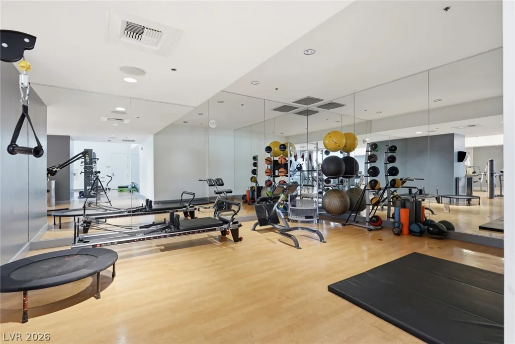 4575 Dean Martin, Las Vegas, NV 89103