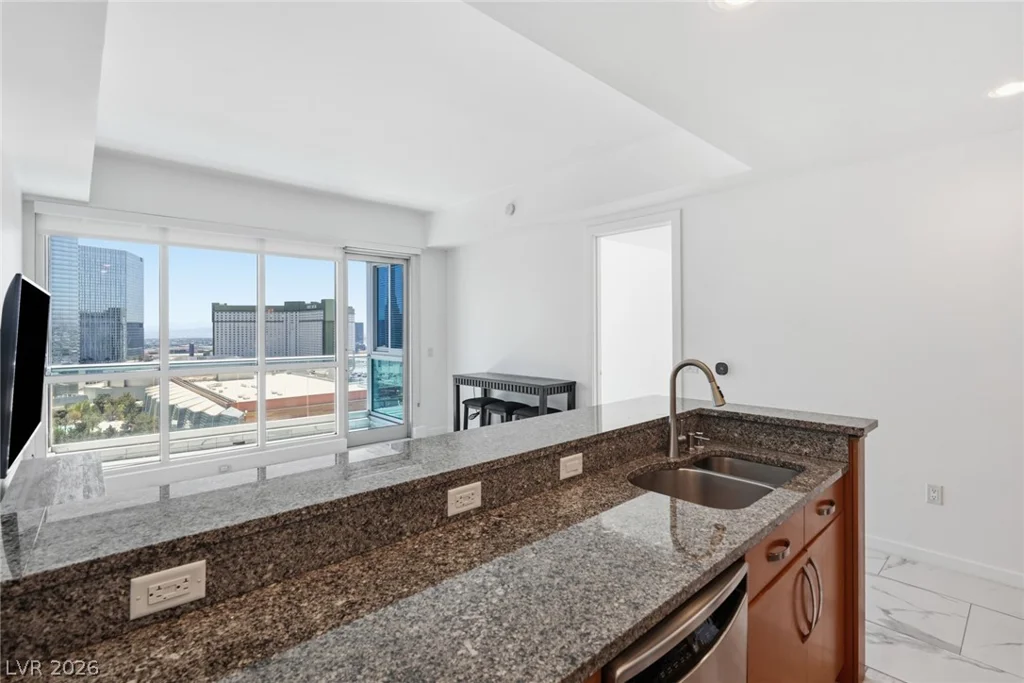 4575 Dean Martin, Las Vegas, NV 89103