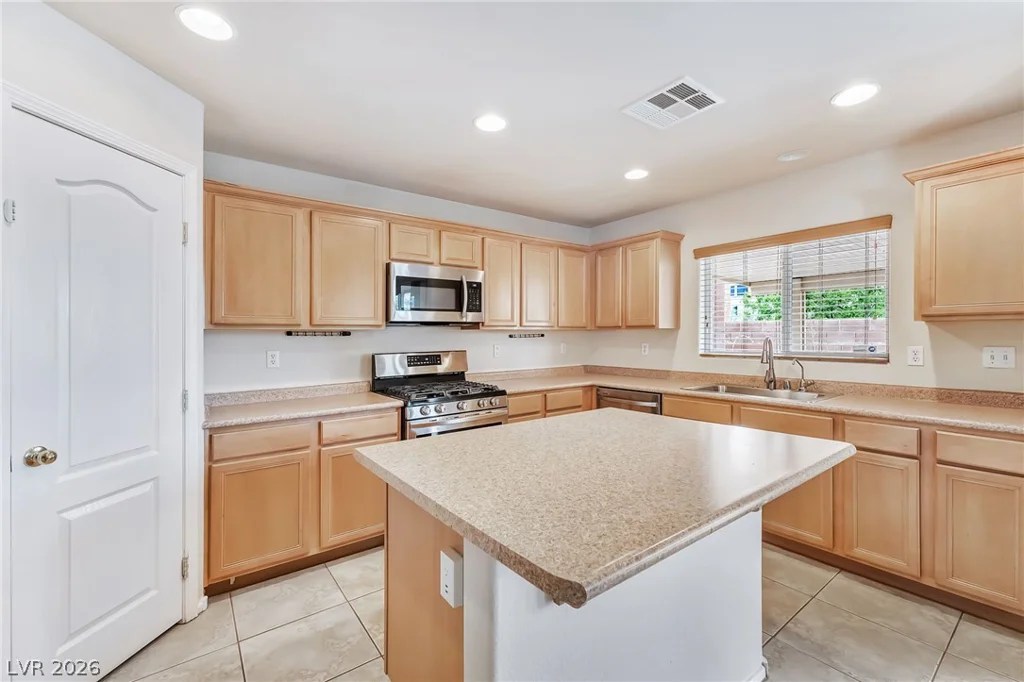 1129 Autumn Blossom, Henderson, NV 89052