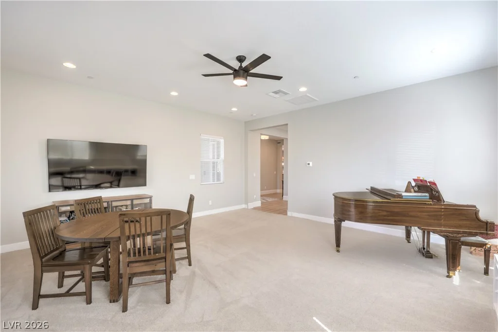 9930 Justin Earl, Las Vegas, NV 89149