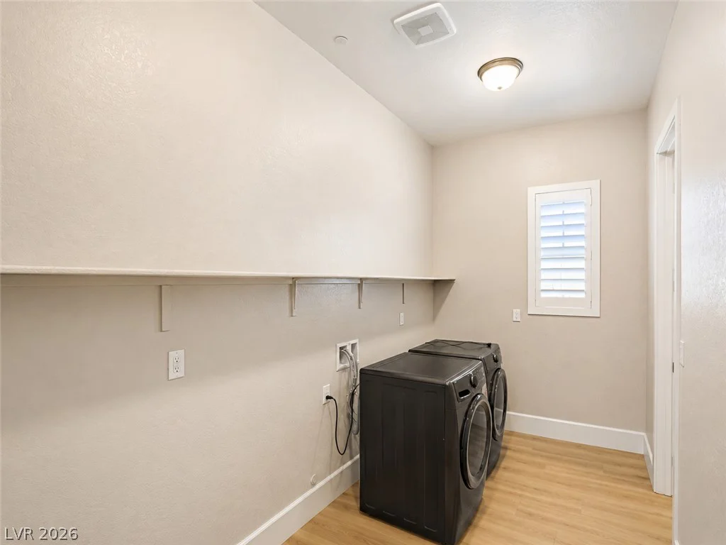 9930 Justin Earl, Las Vegas, NV 89149