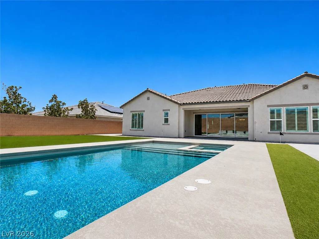 9930 Justin Earl, Las Vegas, NV 89149