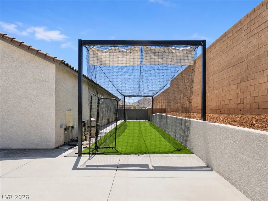 9930 Justin Earl, Las Vegas, NV 89149
