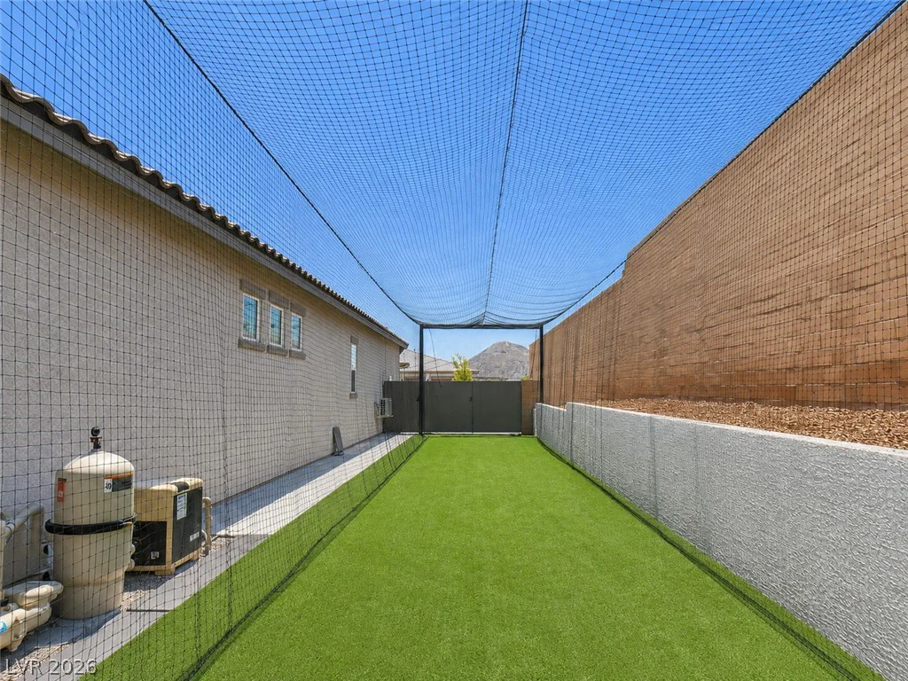 9930 Justin Earl, Las Vegas, NV 89149