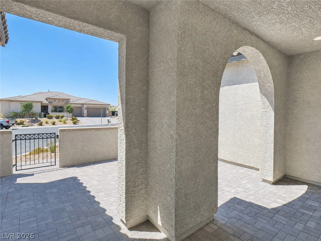 9930 Justin Earl, Las Vegas, NV 89149