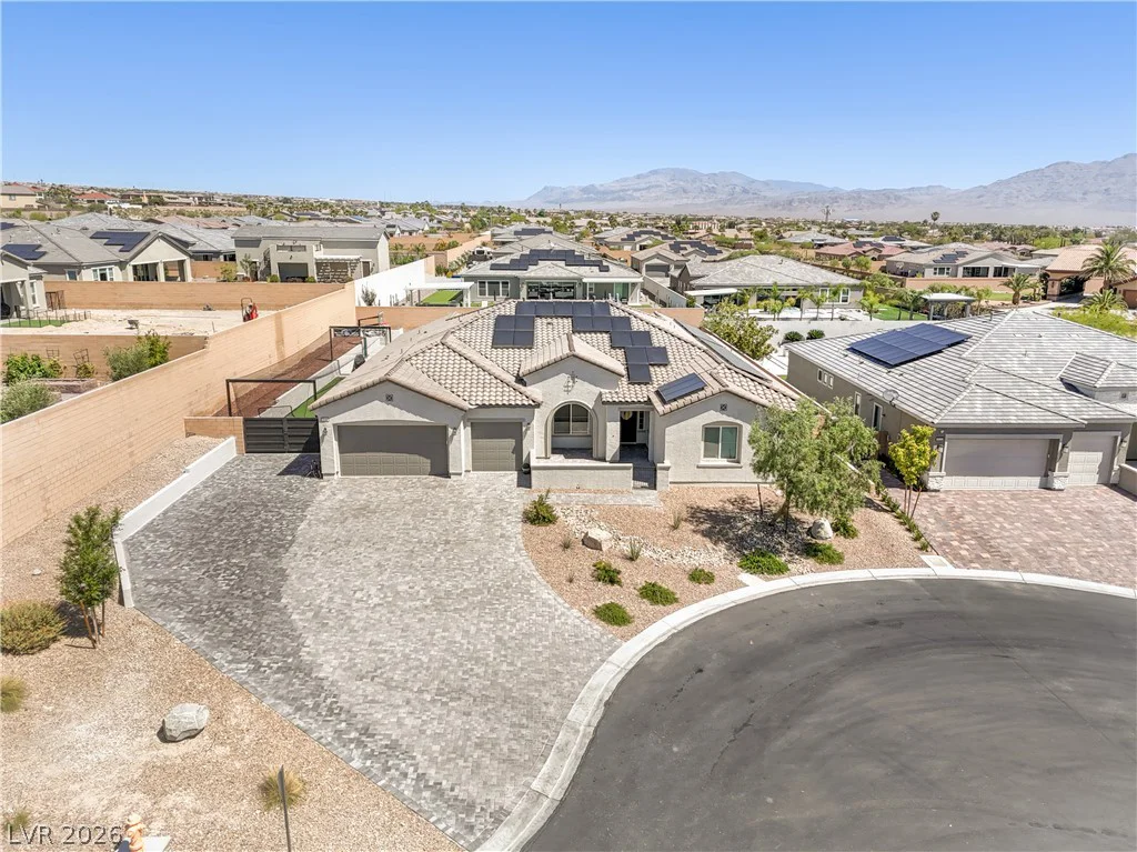 9930 Justin Earl, Las Vegas, NV 89149