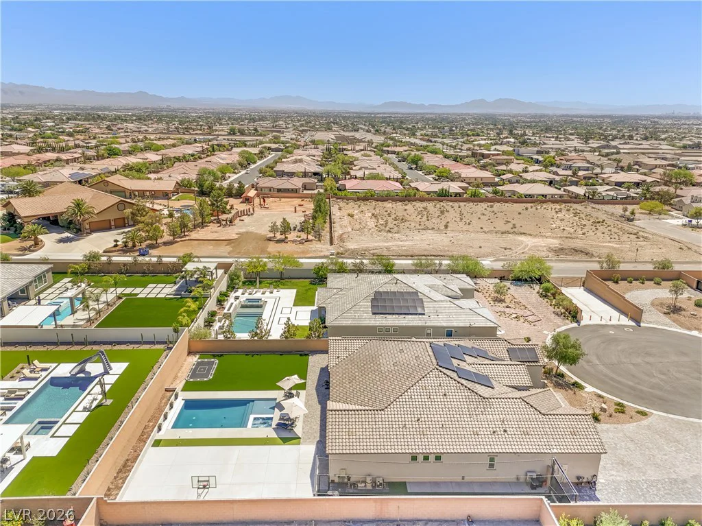9930 Justin Earl, Las Vegas, NV 89149