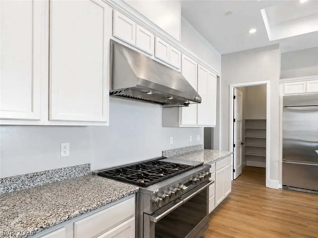 9930 Justin Earl, Las Vegas, NV 89149