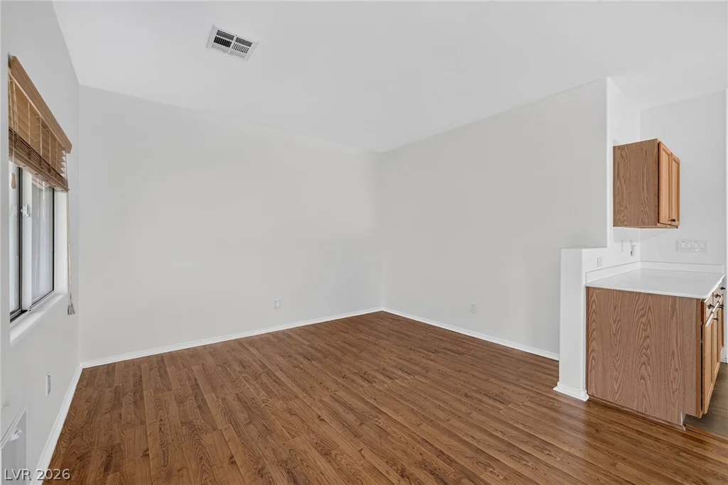 9001 Teetering Rock, Las Vegas, NV 89143