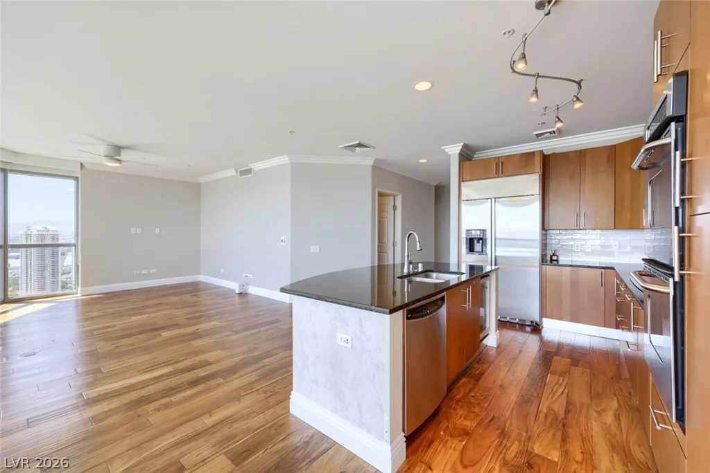 200 Sahara, Las Vegas, NV 89102