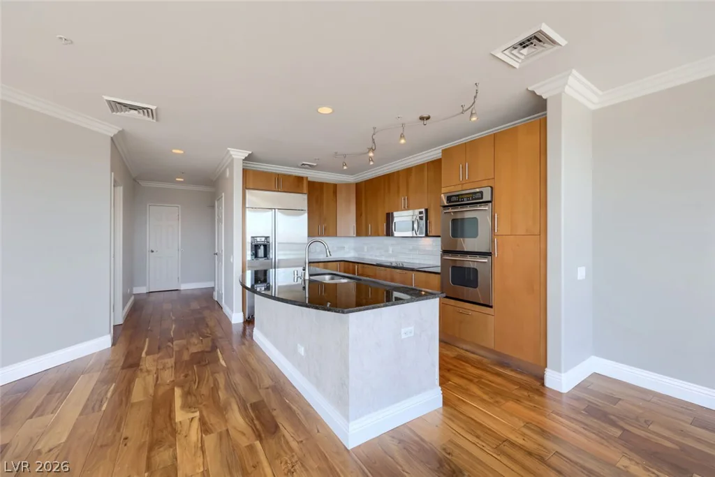 200 Sahara, Las Vegas, NV 89102