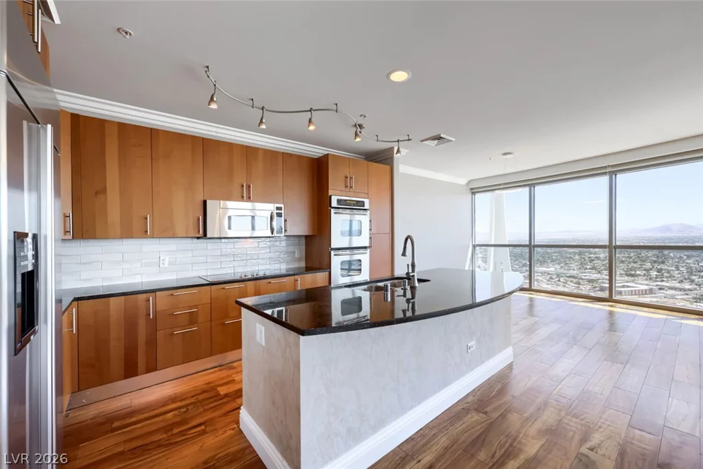 200 Sahara, Las Vegas, NV 89102