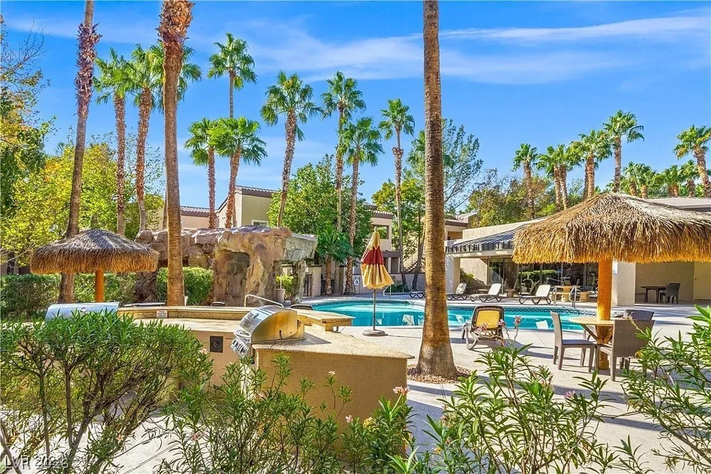 5250 Rainbow, Las Vegas, NV 89118