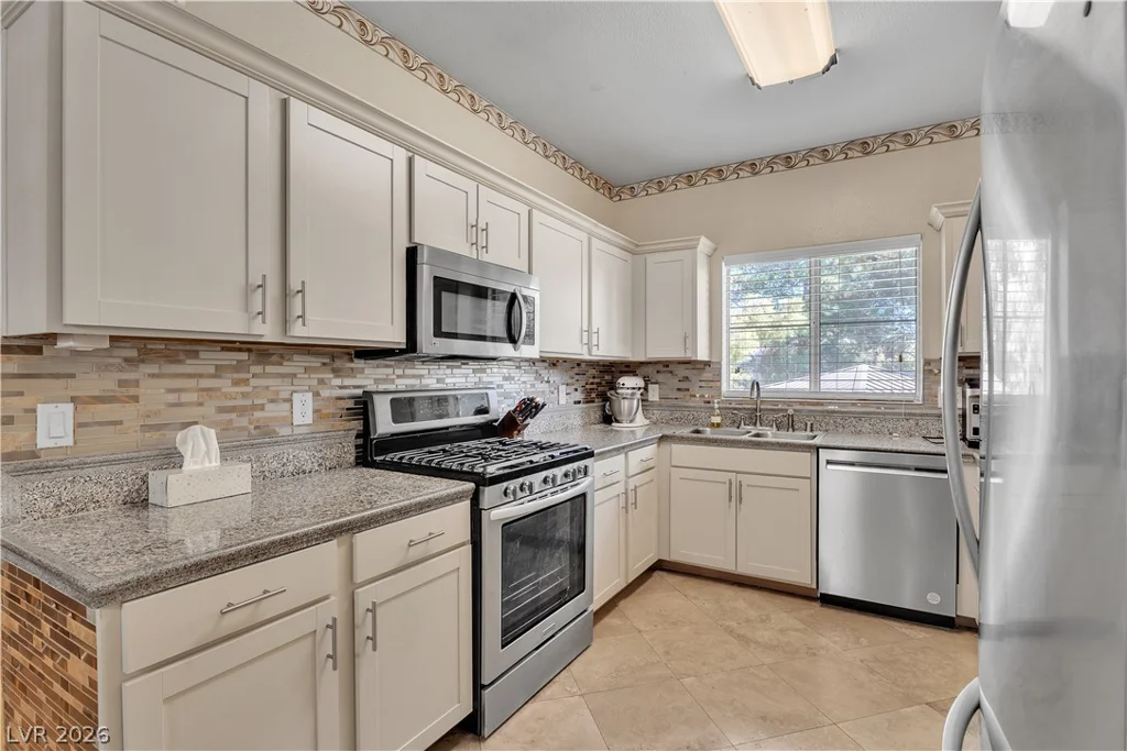 5250 Rainbow, Las Vegas, NV 89118