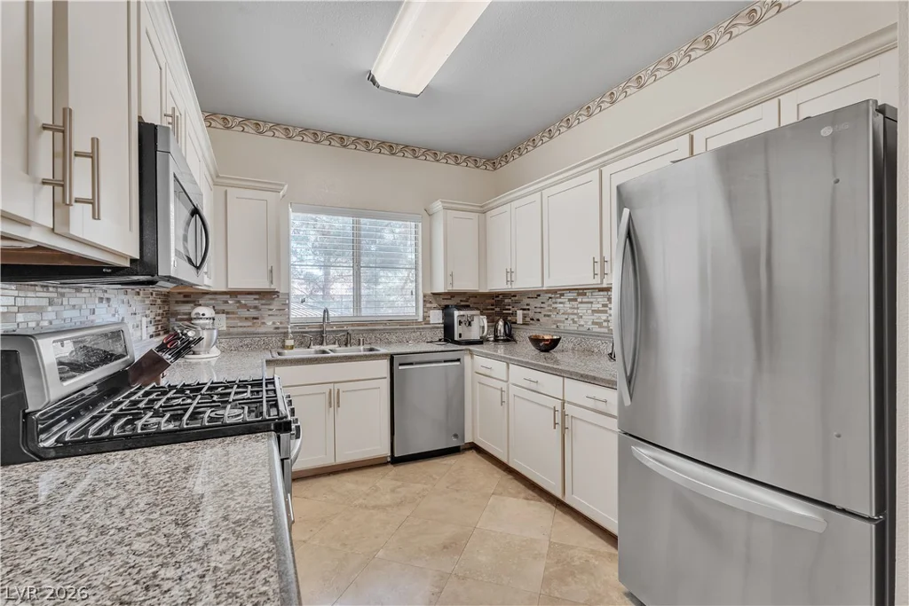 5250 Rainbow, Las Vegas, NV 89118