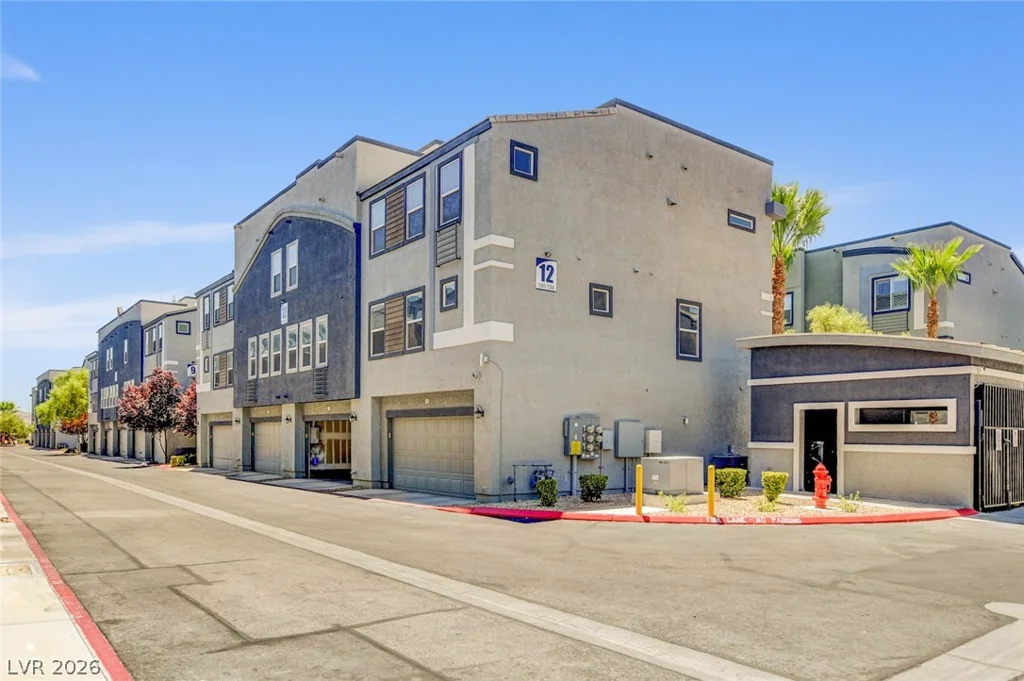 9050 Tropicana, Las Vegas, NV 89147