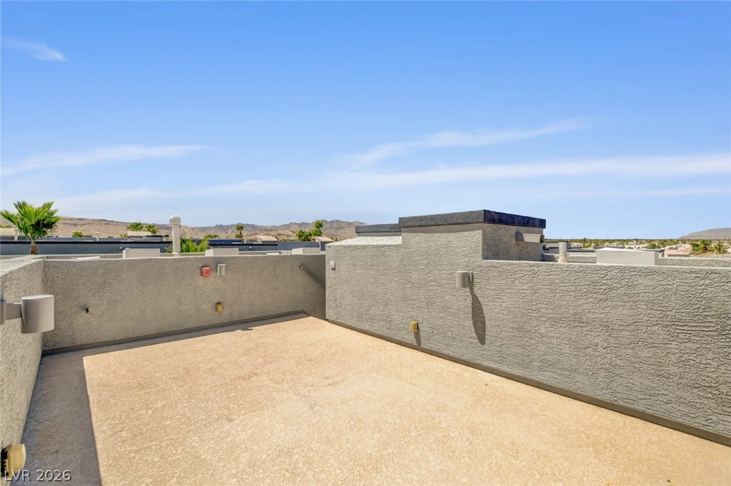 9050 Tropicana, Las Vegas, NV 89147