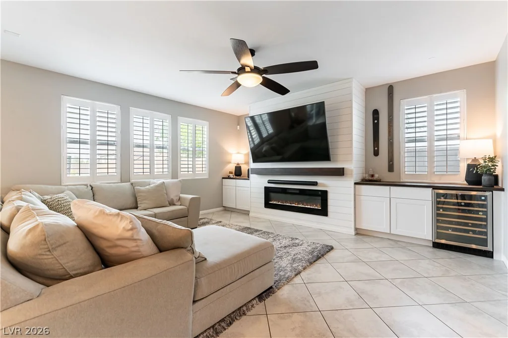 9738 Rotherham Hills, Las Vegas, NV 89178