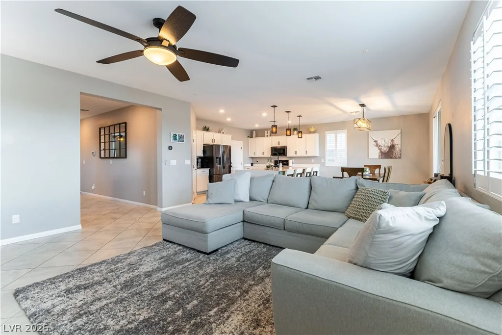 9738 Rotherham Hills, Las Vegas, NV 89178