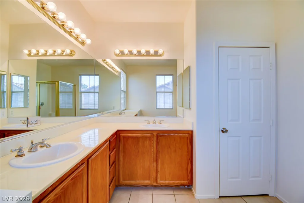 4355 Acropolis, North Las Vegas, NV 89031