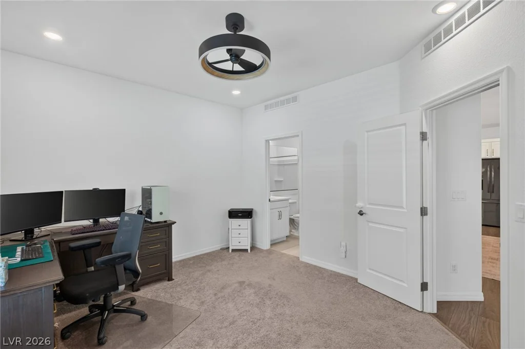 6525 Twin Brooks, Las Vegas, NV 89139