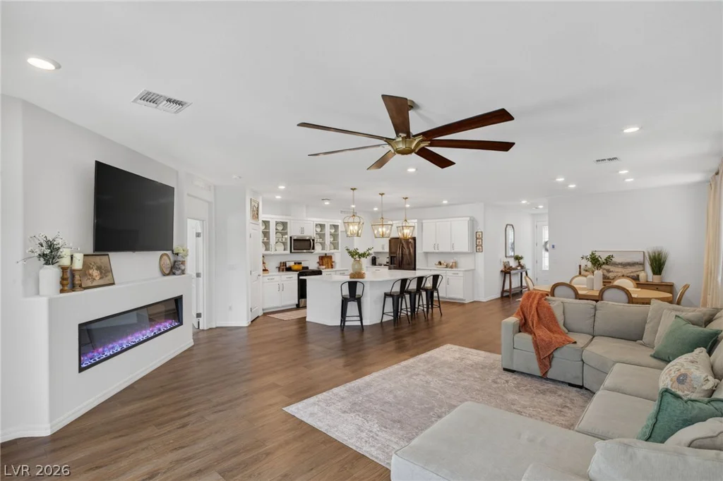 6525 Twin Brooks, Las Vegas, NV 89139